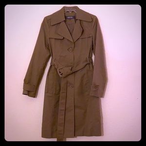 Single breasted trench coat